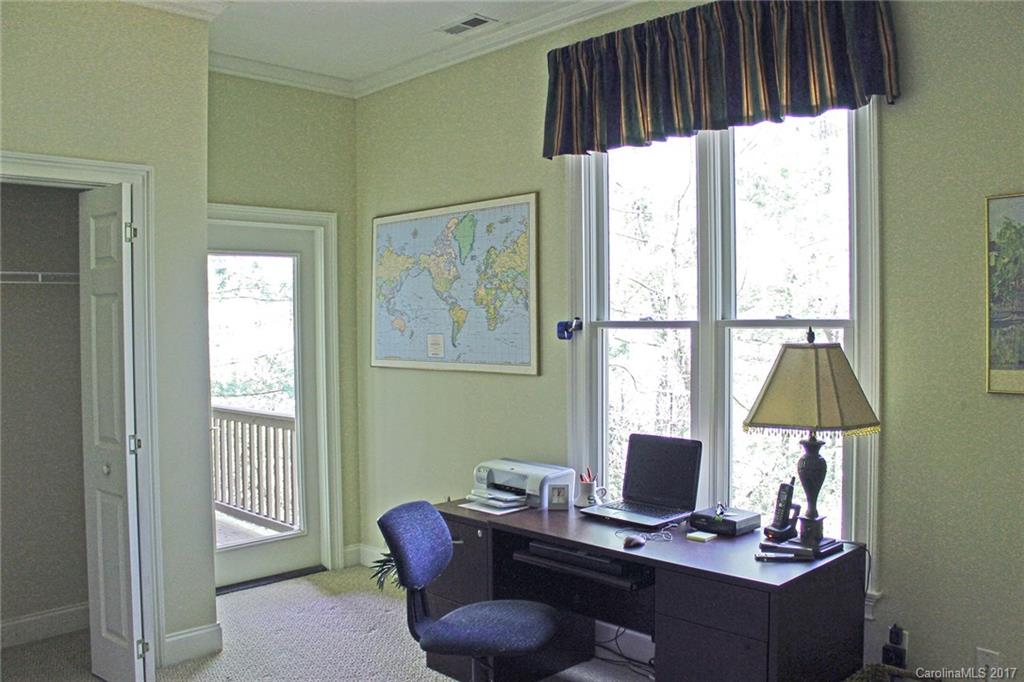 Straus Park - Residential