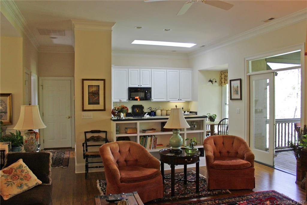 Straus Park - Residential