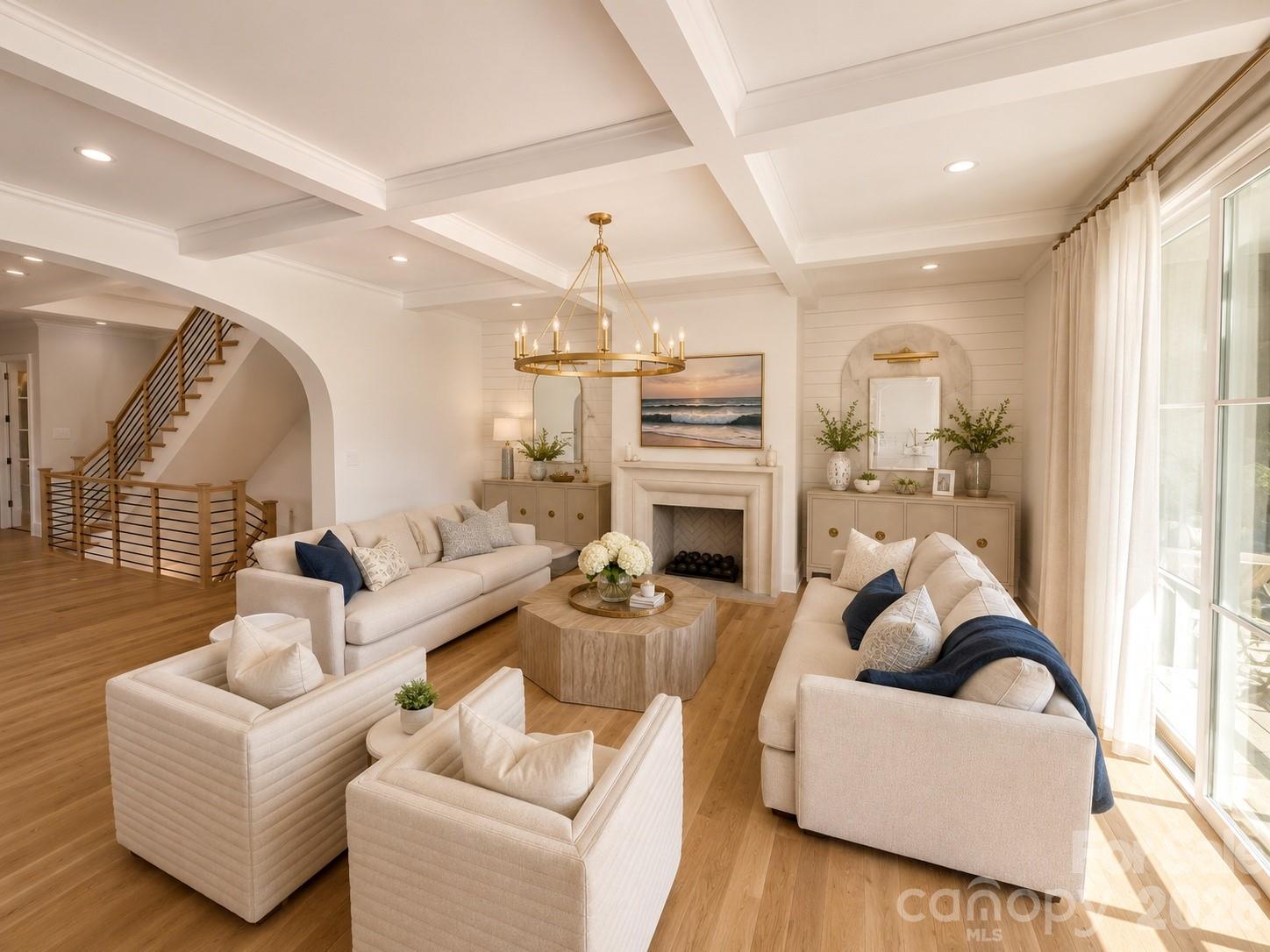 1214 S Kings Drive