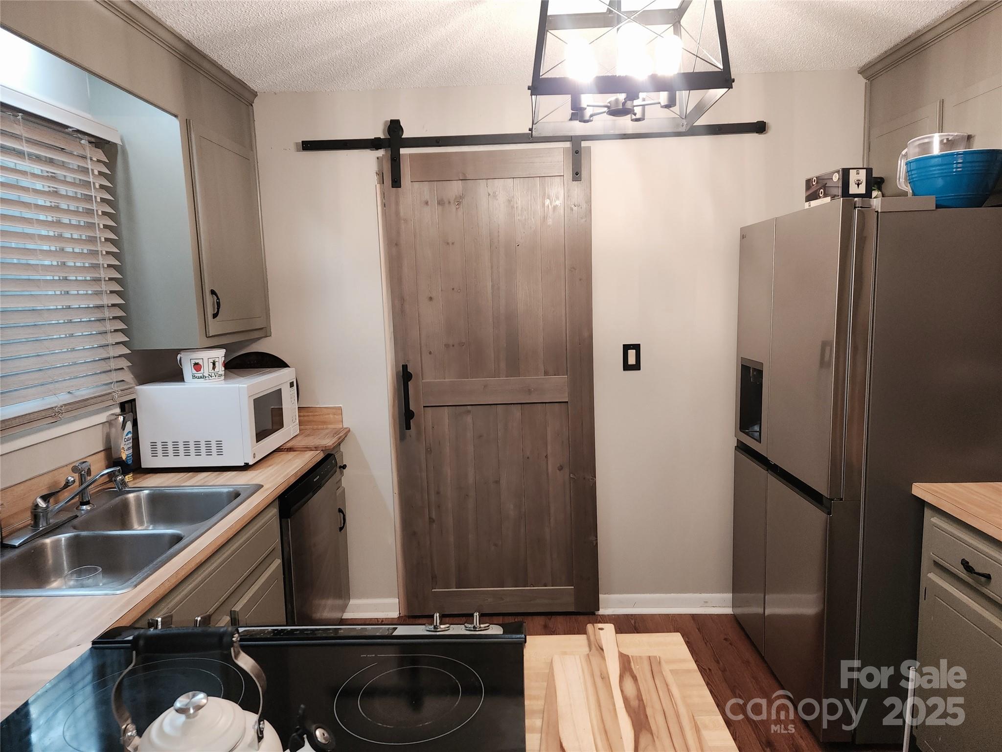 Hampton Village - Residential