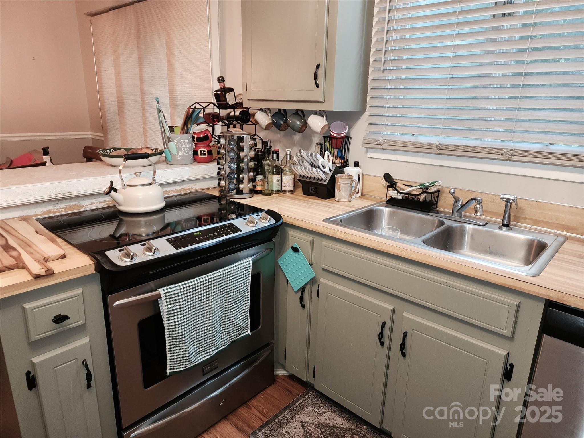 Hampton Village - Residential