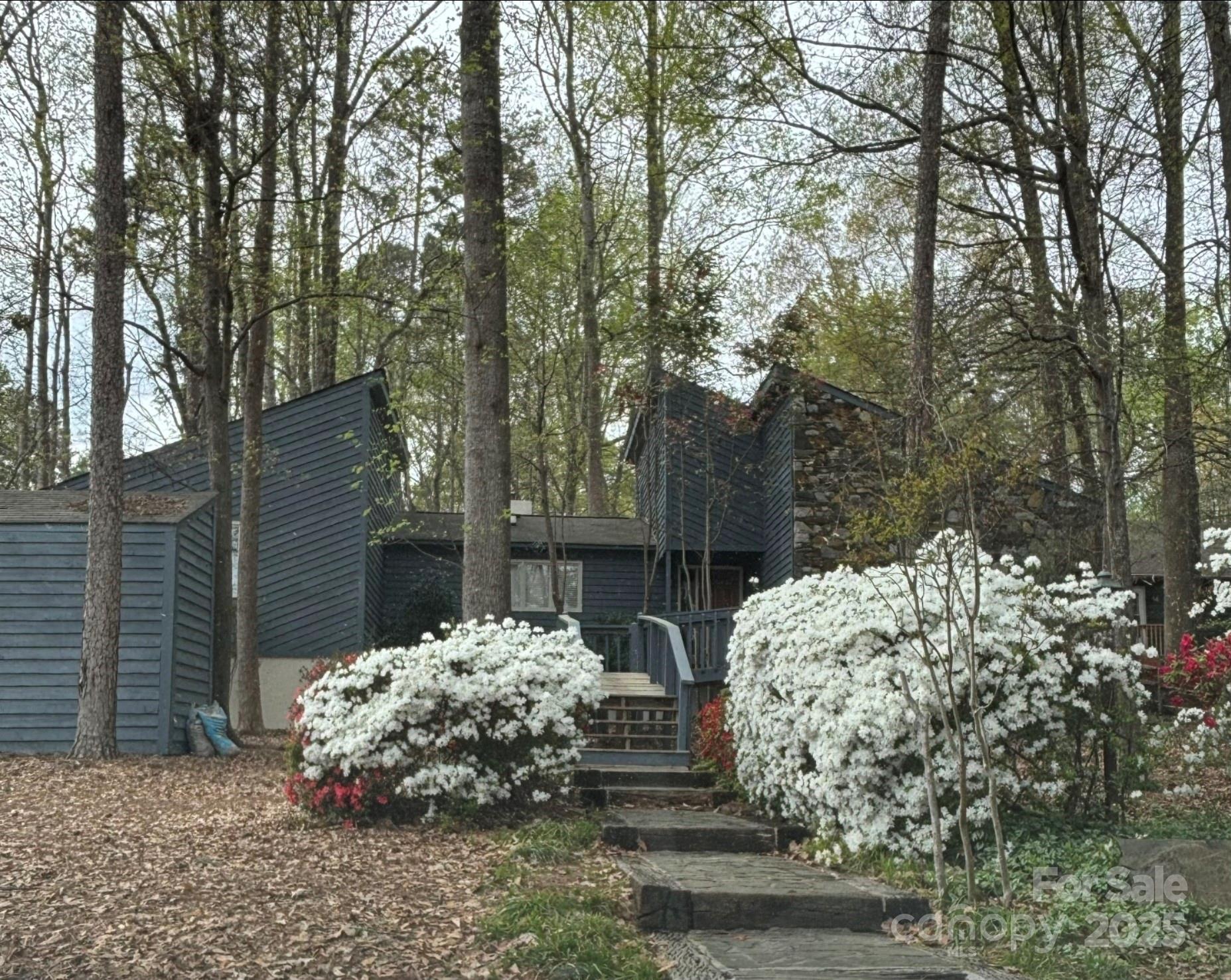 Hampton Village - Residential