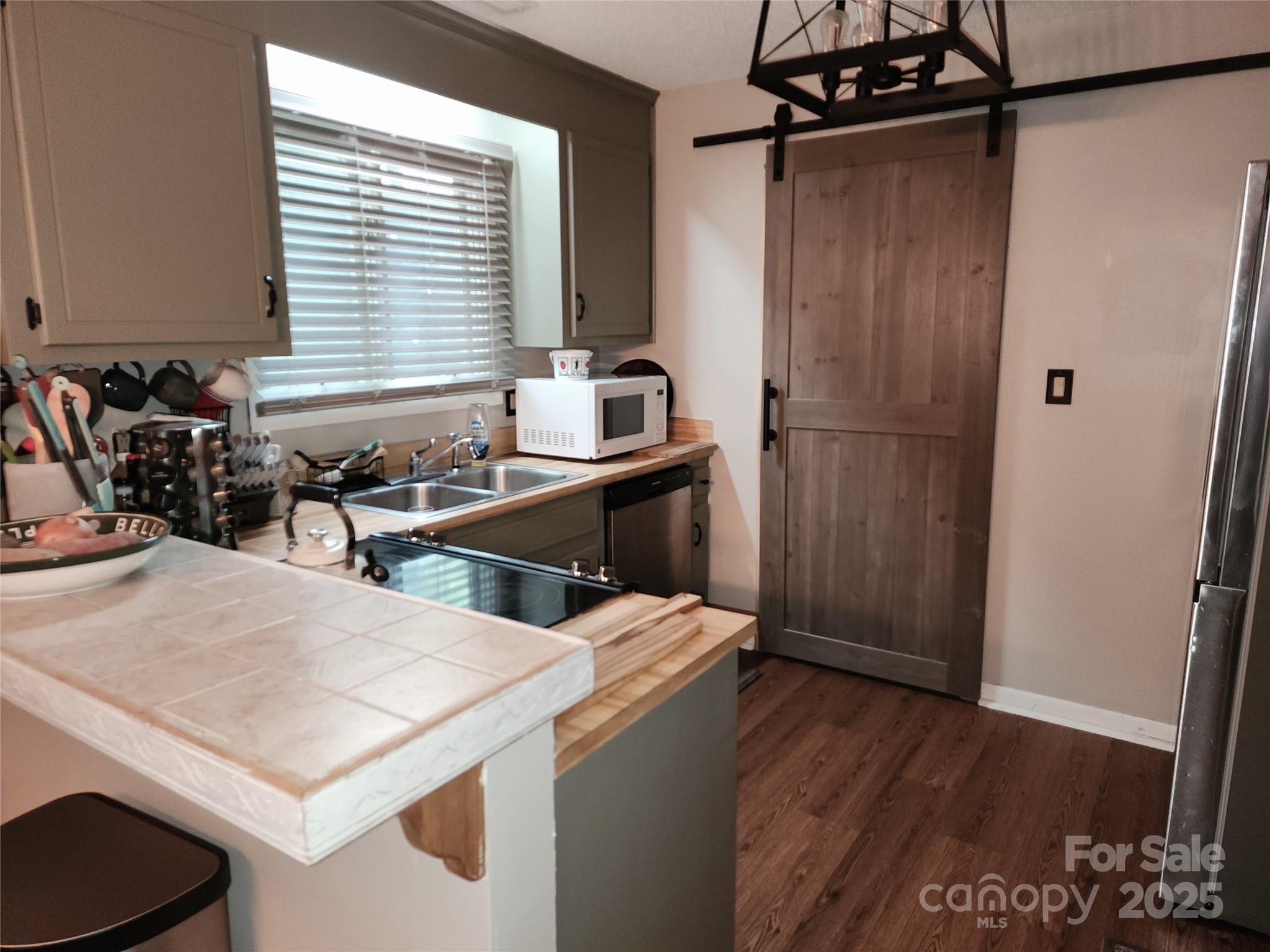 Hampton Village - Residential