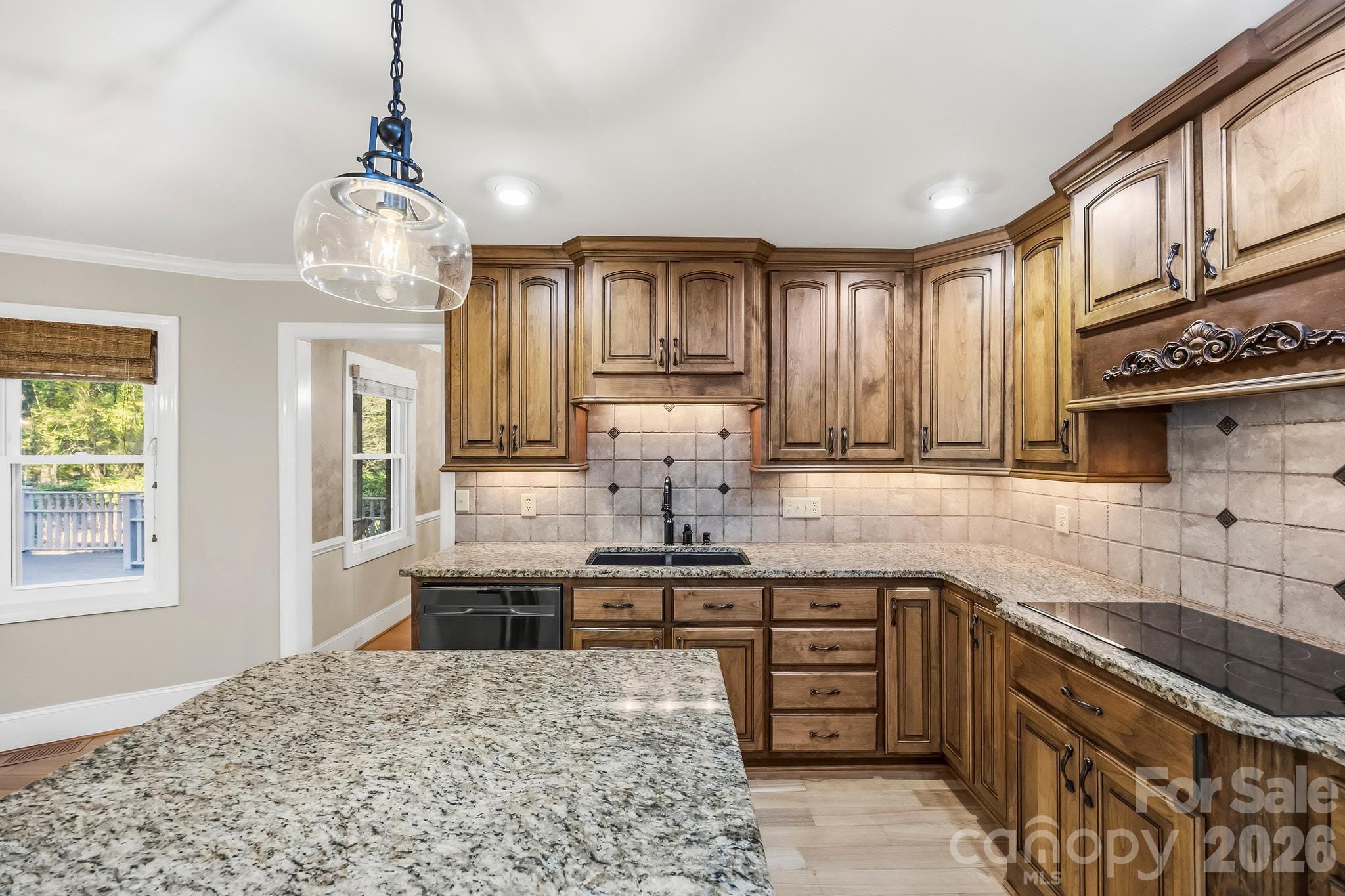 405 Hillcrest Drive