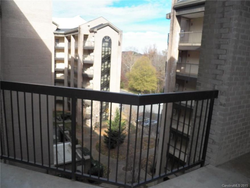 Great location in Regent Park. Freshly painted walls and trim. New carpet. Professionally cleaned. Move in ready. Includes refrigerator, stack washer and dryer in bathroom. Bedroom has sliding glass doors to balcony. Community with optional Pool, Tennis, and Golf course.