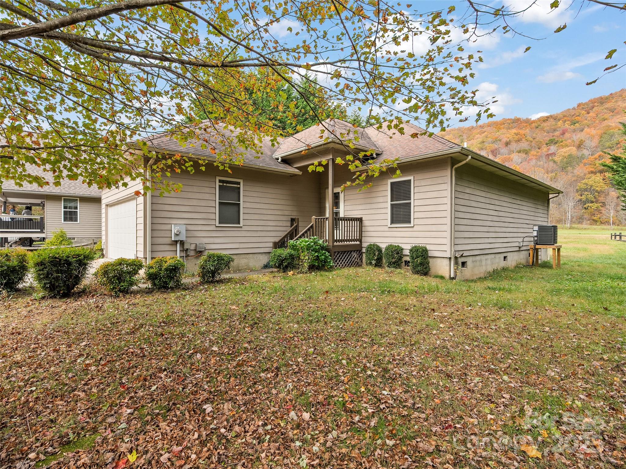 83 Indian Trace Road