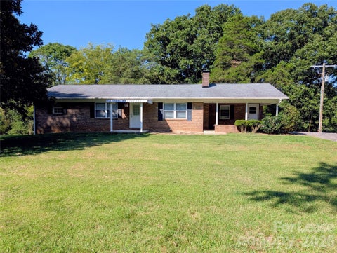 Photo of 542 Elmwood Road, Statesville, NC 28677 (MLS # 4425903)
