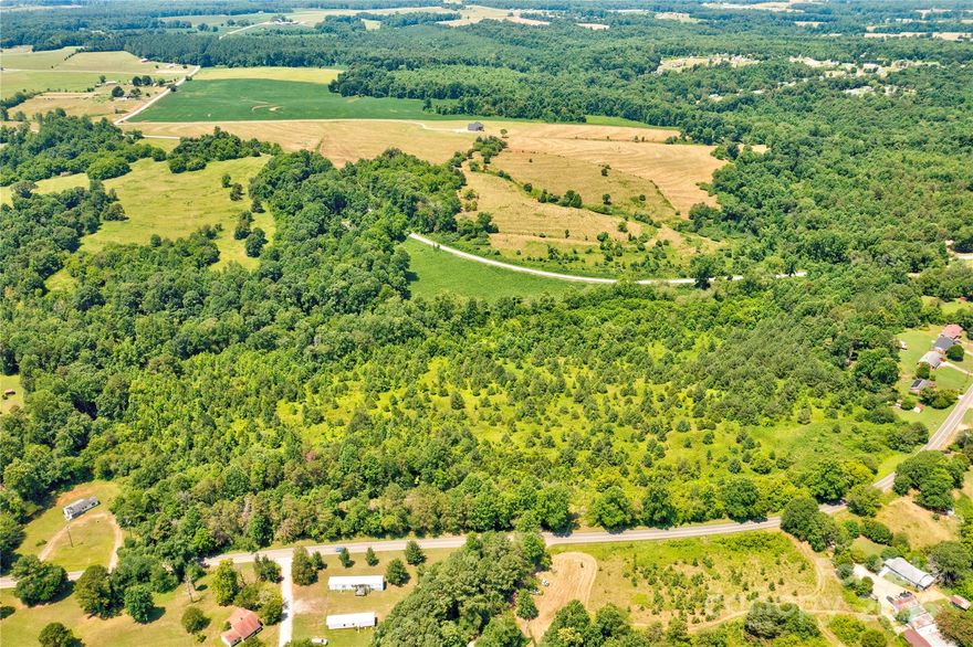 Beautiful 28.4 acres in Upper Cleveland County with over 1200ft of road frontage. Great possibilities perfect for a farm, cattle or horse property. Private homestead or potential development. Lot of road frontage on Rube Spangler Rd and backs up to Shelby Rd.
If you're looking for a nice piece of land this is the one.!!!