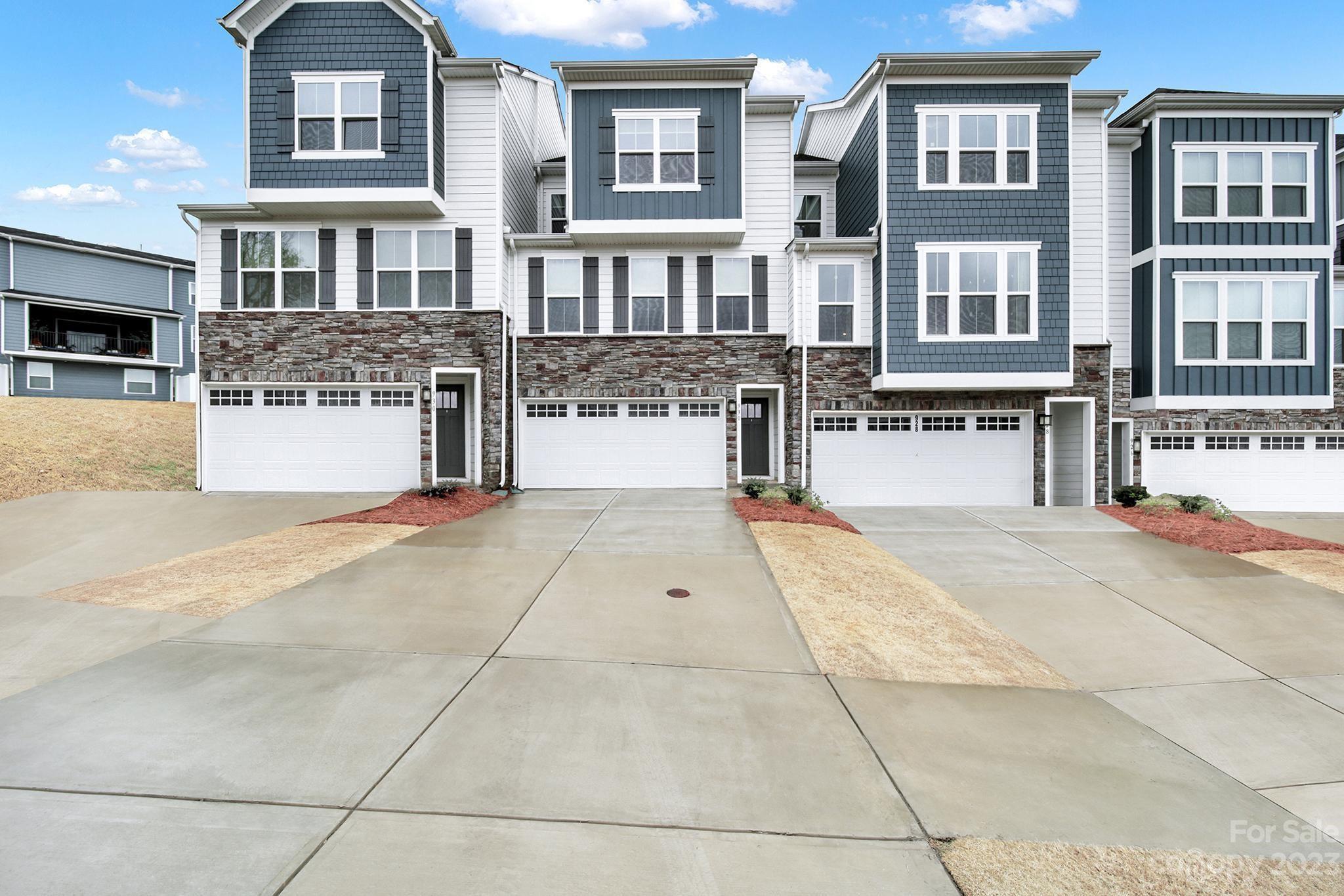 Trinity Townes - Residential