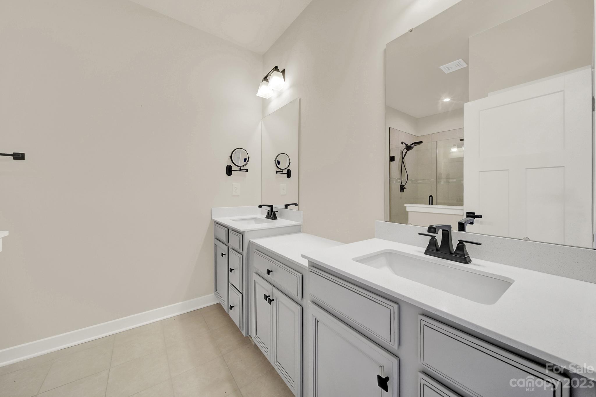 Trinity Townes - Residential