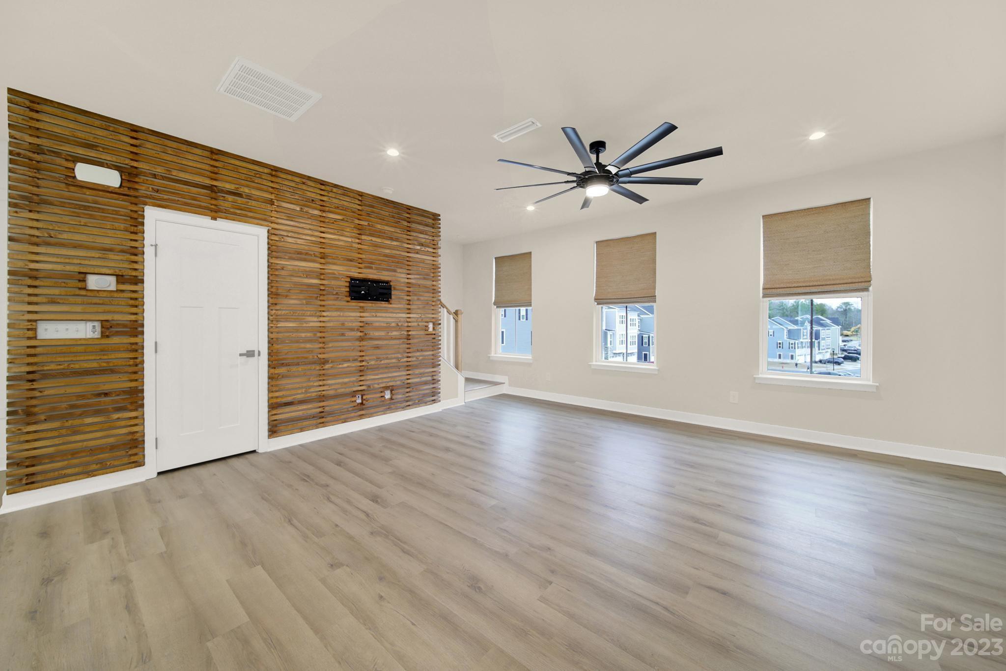 Trinity Townes - Residential