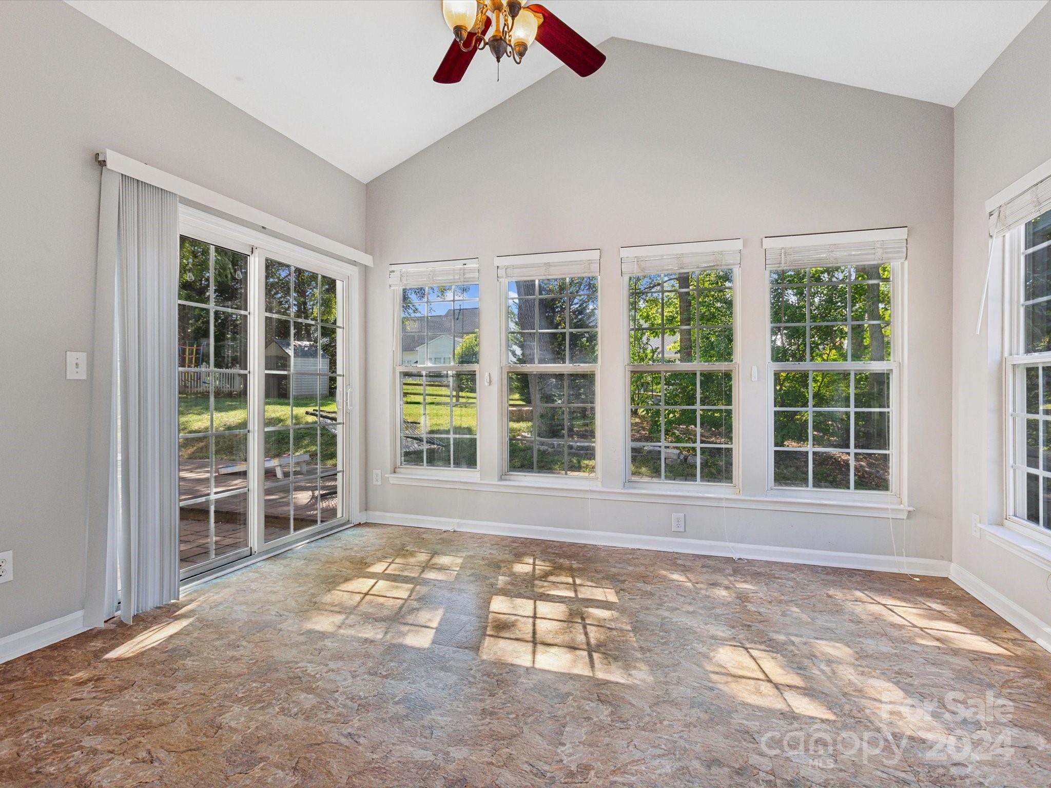 Spring Park - Residential