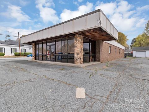 2001 S Cannon Boulevard Kannapolis NC 28083