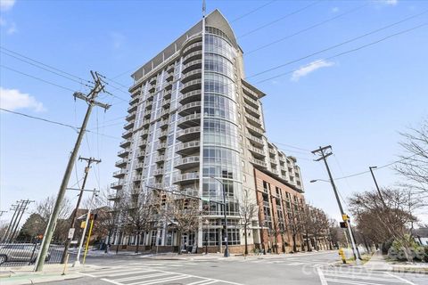 Photo of 505 E 6th Street #814, Charlotte, NC 28202 (MLS # 4376353)