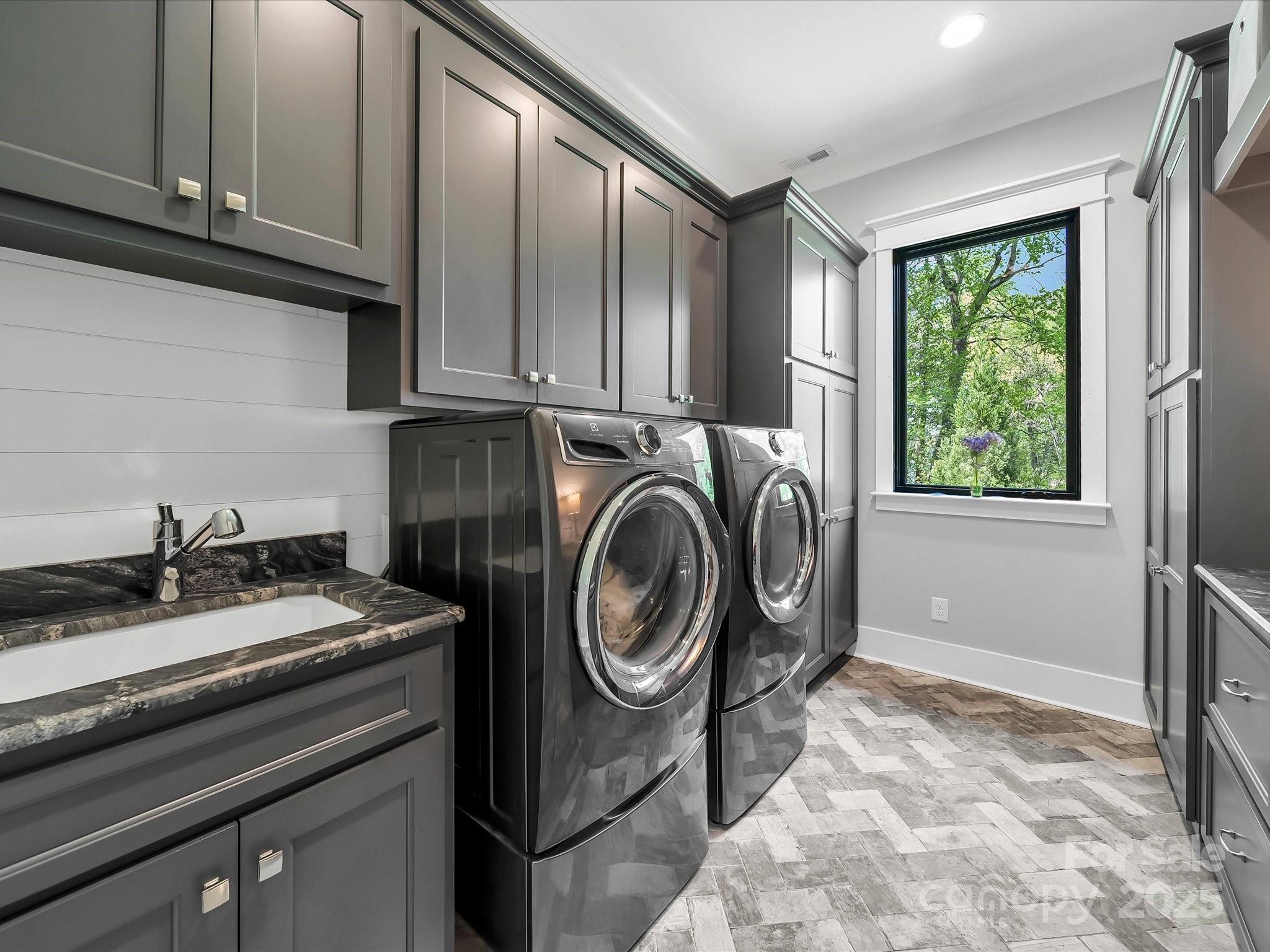 Sunset Pointe - Residential