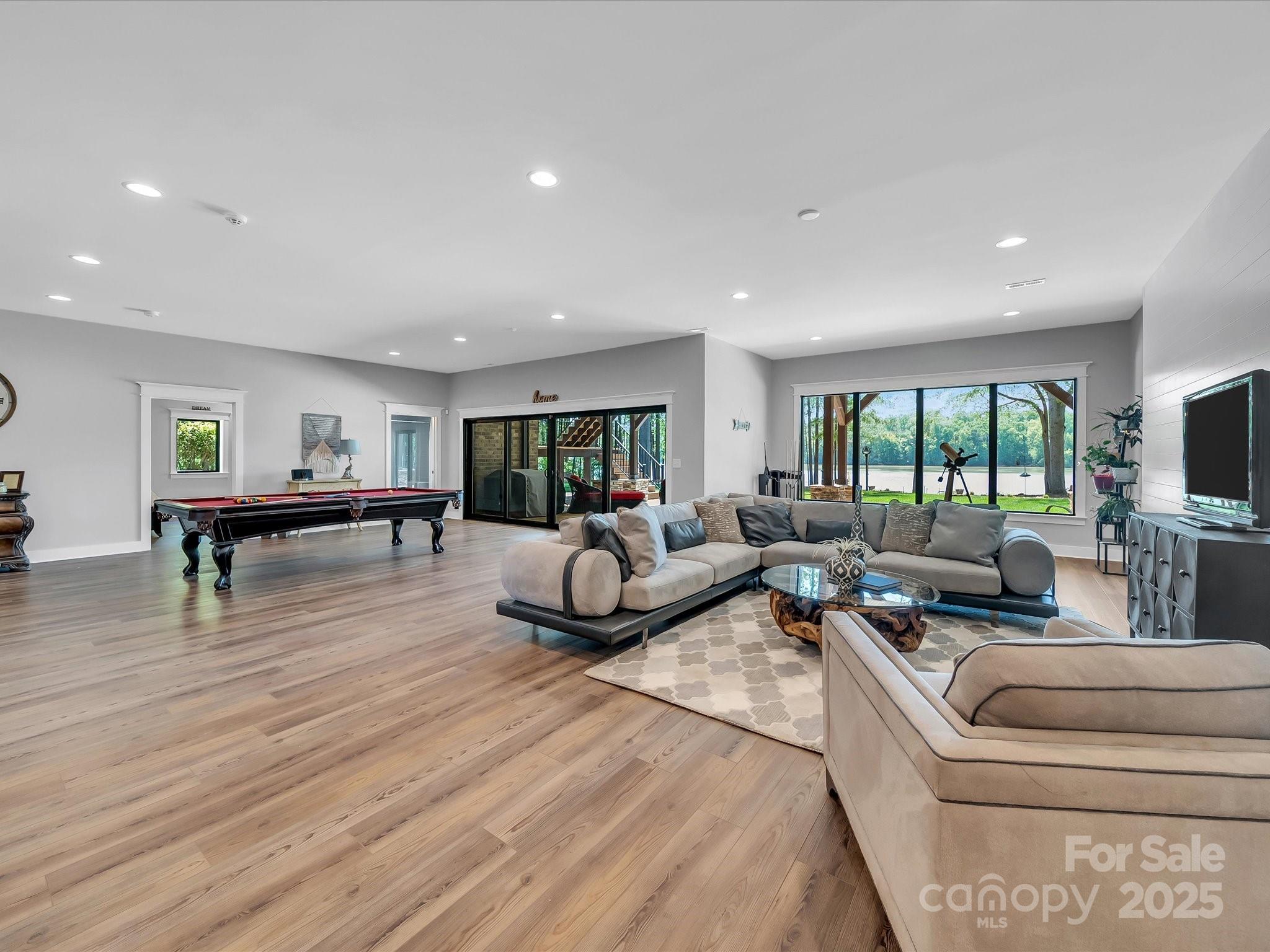 Sunset Pointe - Residential