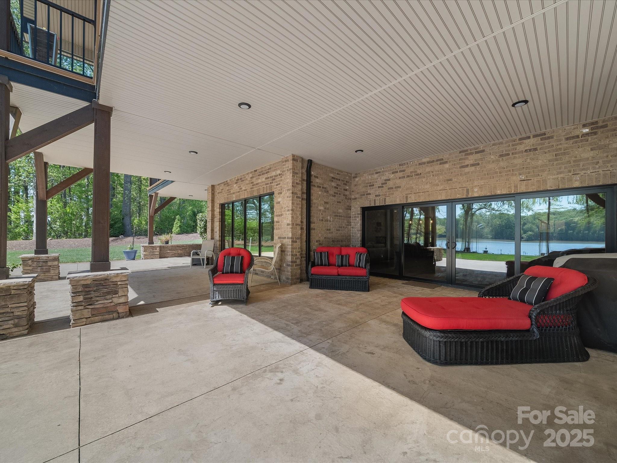 Sunset Pointe - Residential