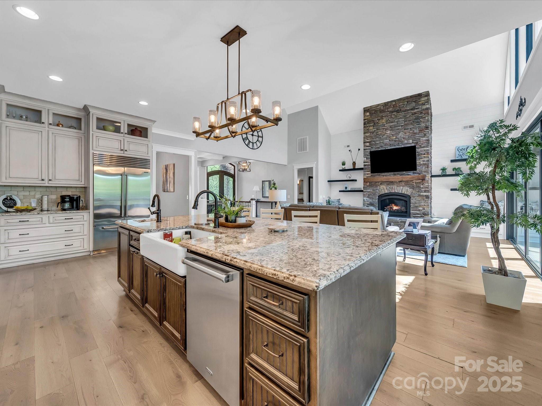 Sunset Pointe - Residential