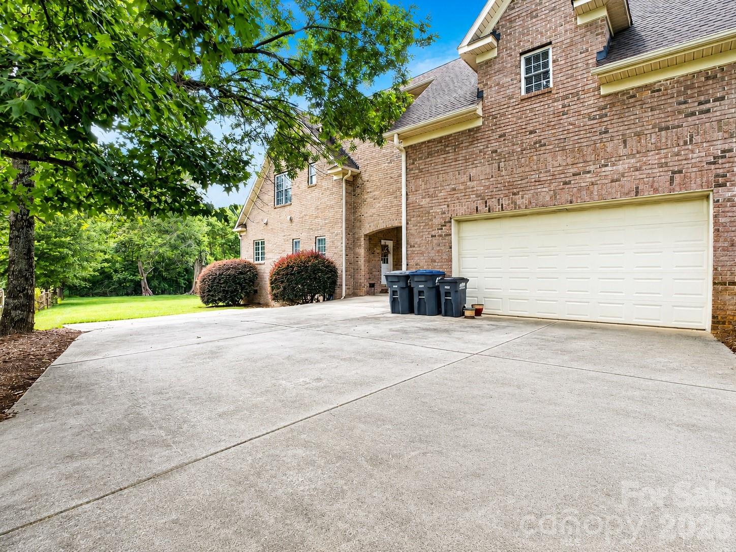 2027 Meadow Run Drive