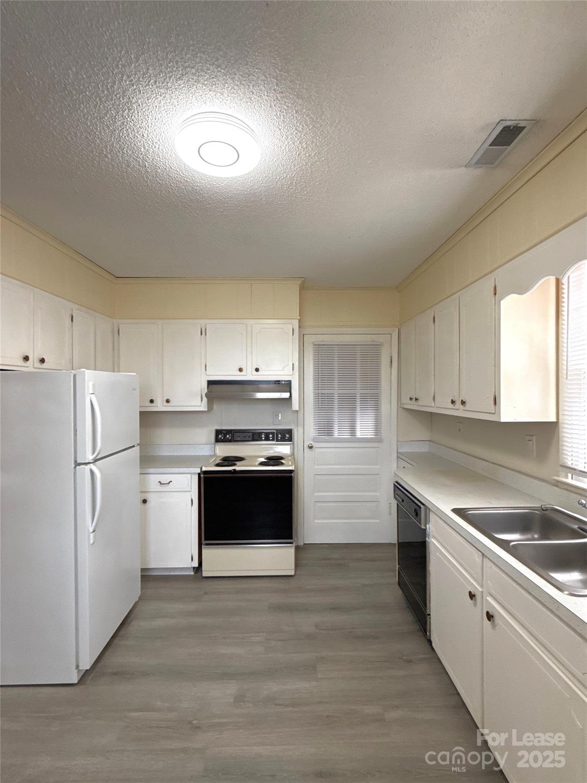 1516 Pleasant Plains Road