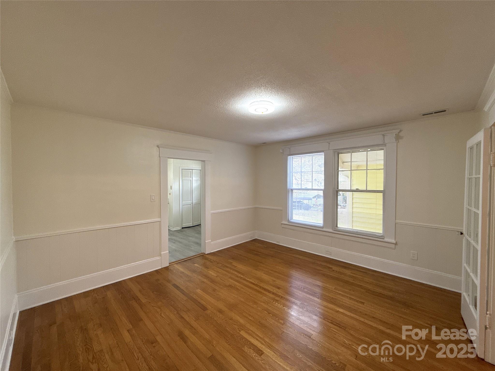 1516 Pleasant Plains Road