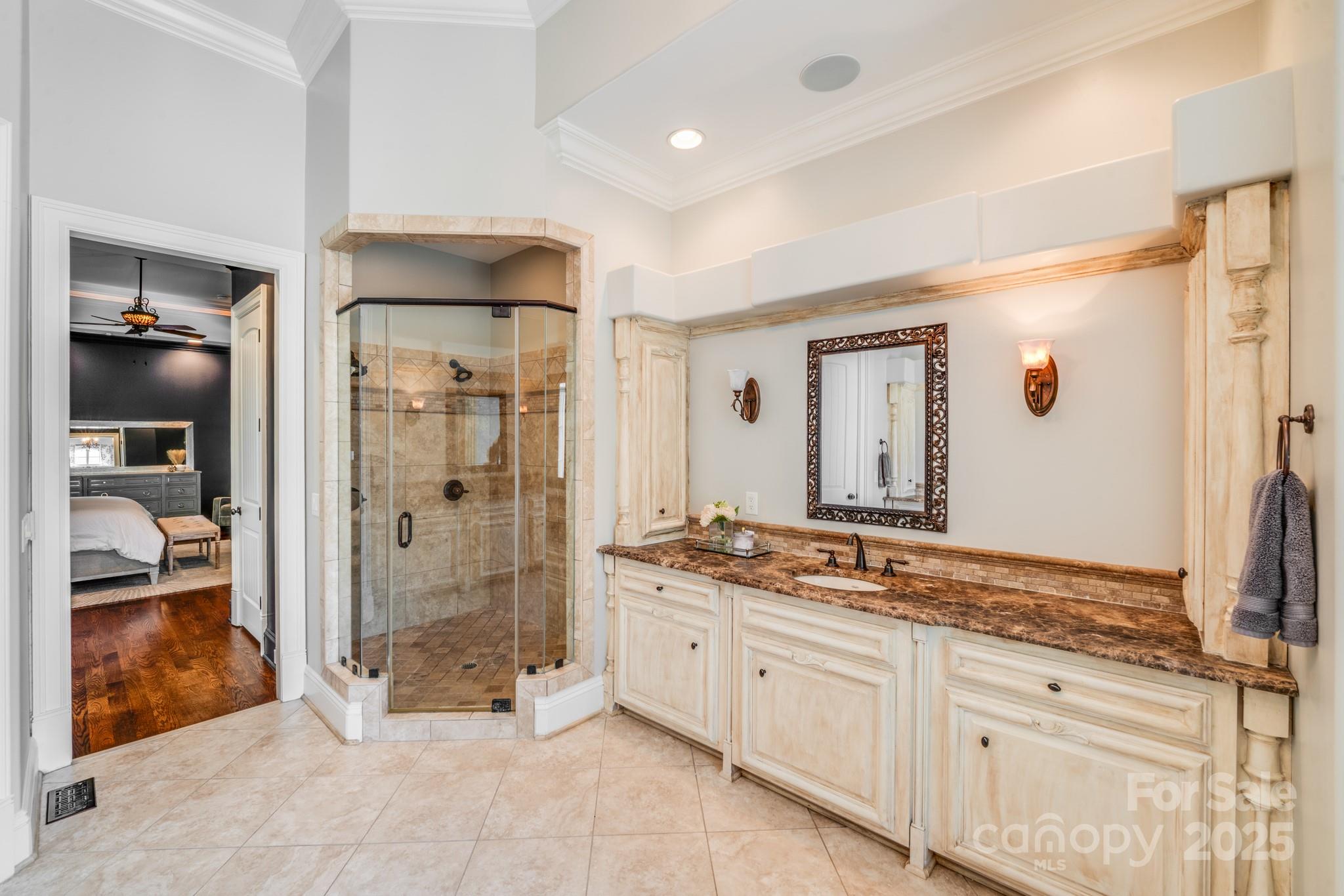 Chatelaine - Residential