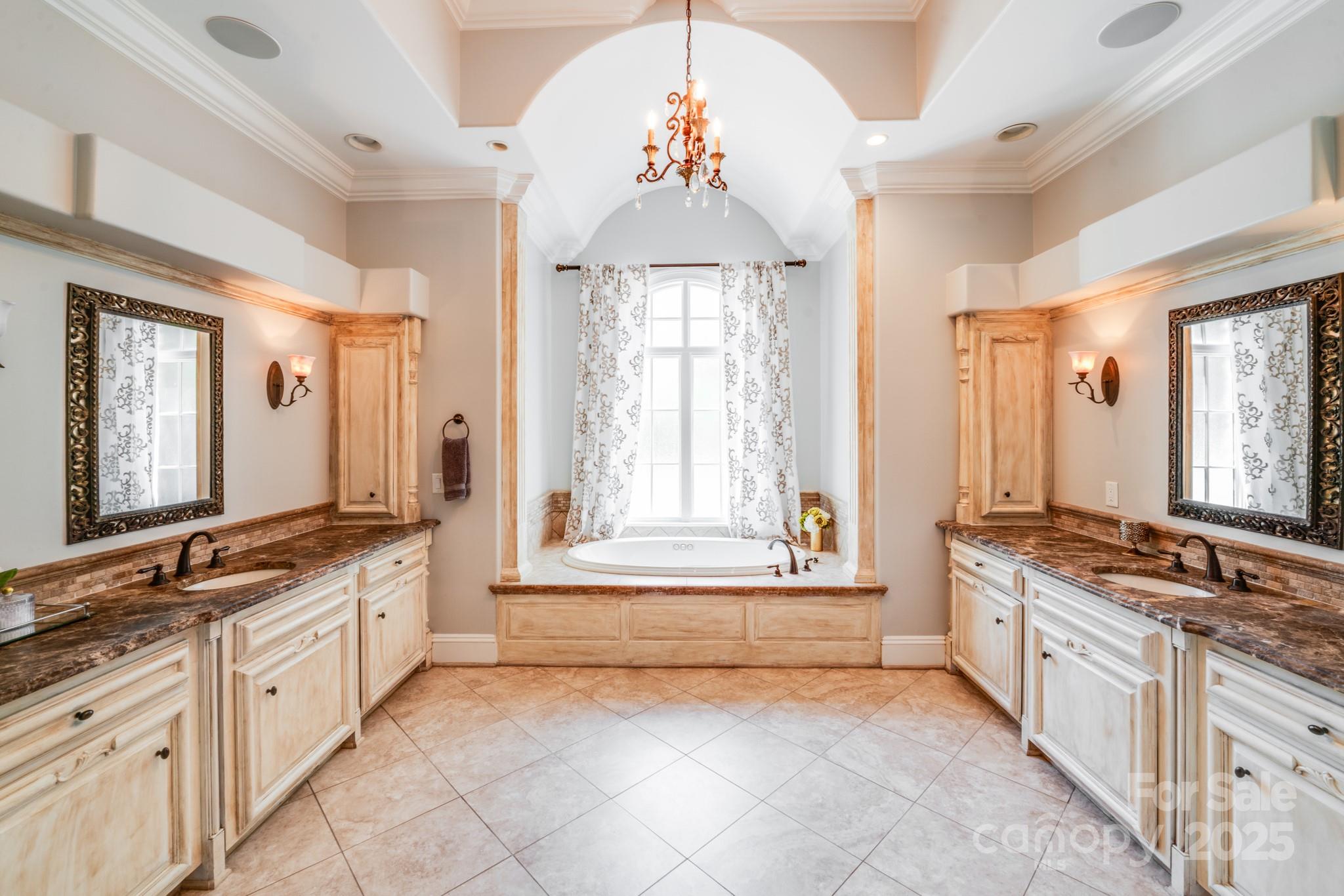 Chatelaine - Residential