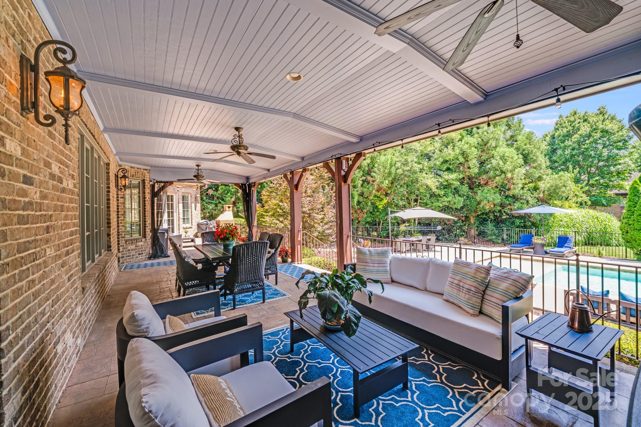 Chatelaine - Residential