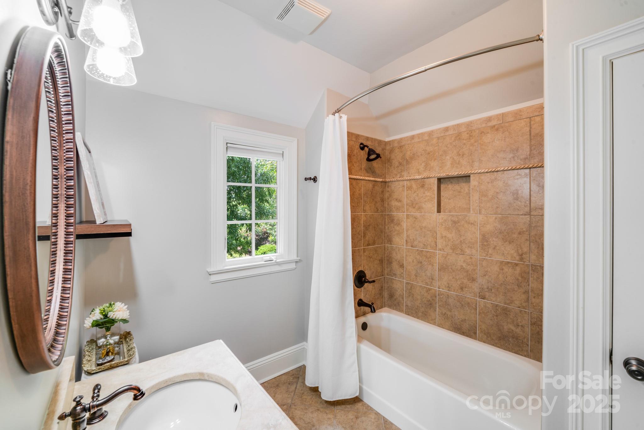 Chatelaine - Residential