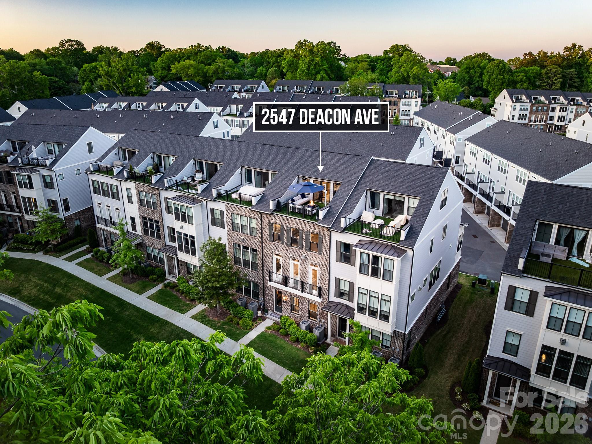 2547 Deacon Avenue