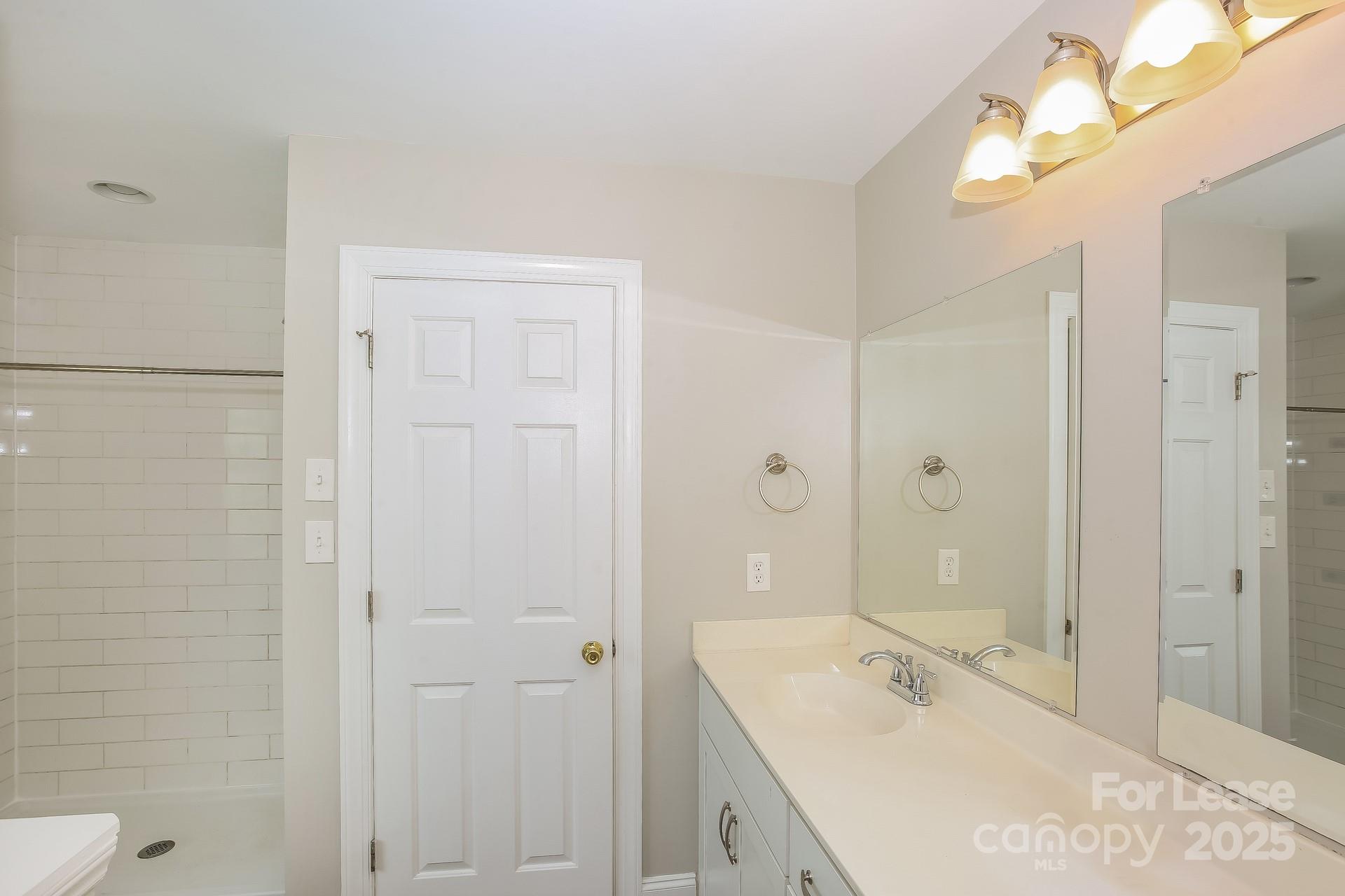 Hamilton Place - Residential Lease