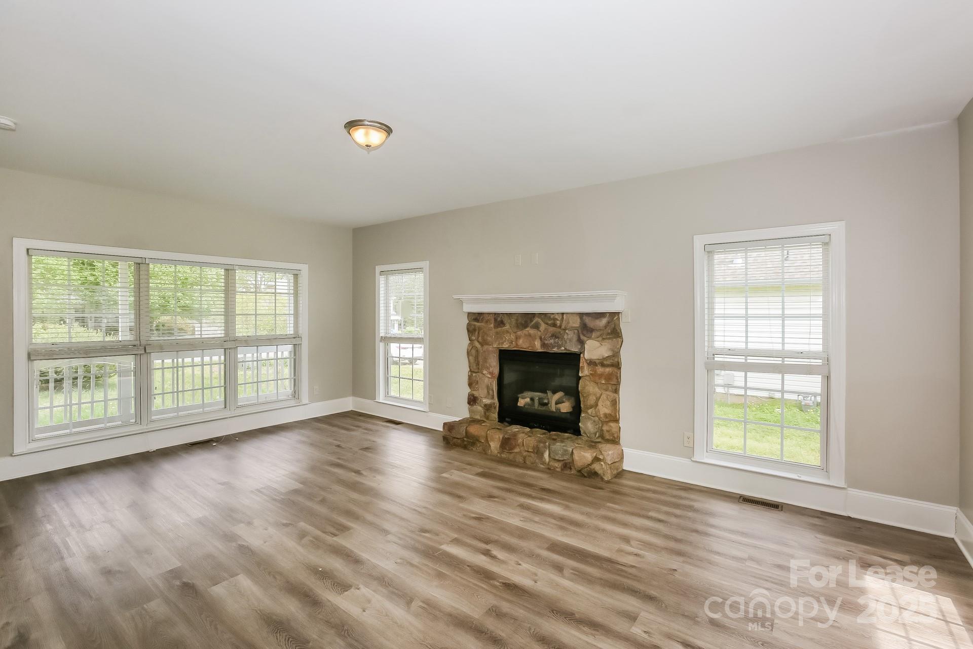 Hamilton Place - Residential Lease