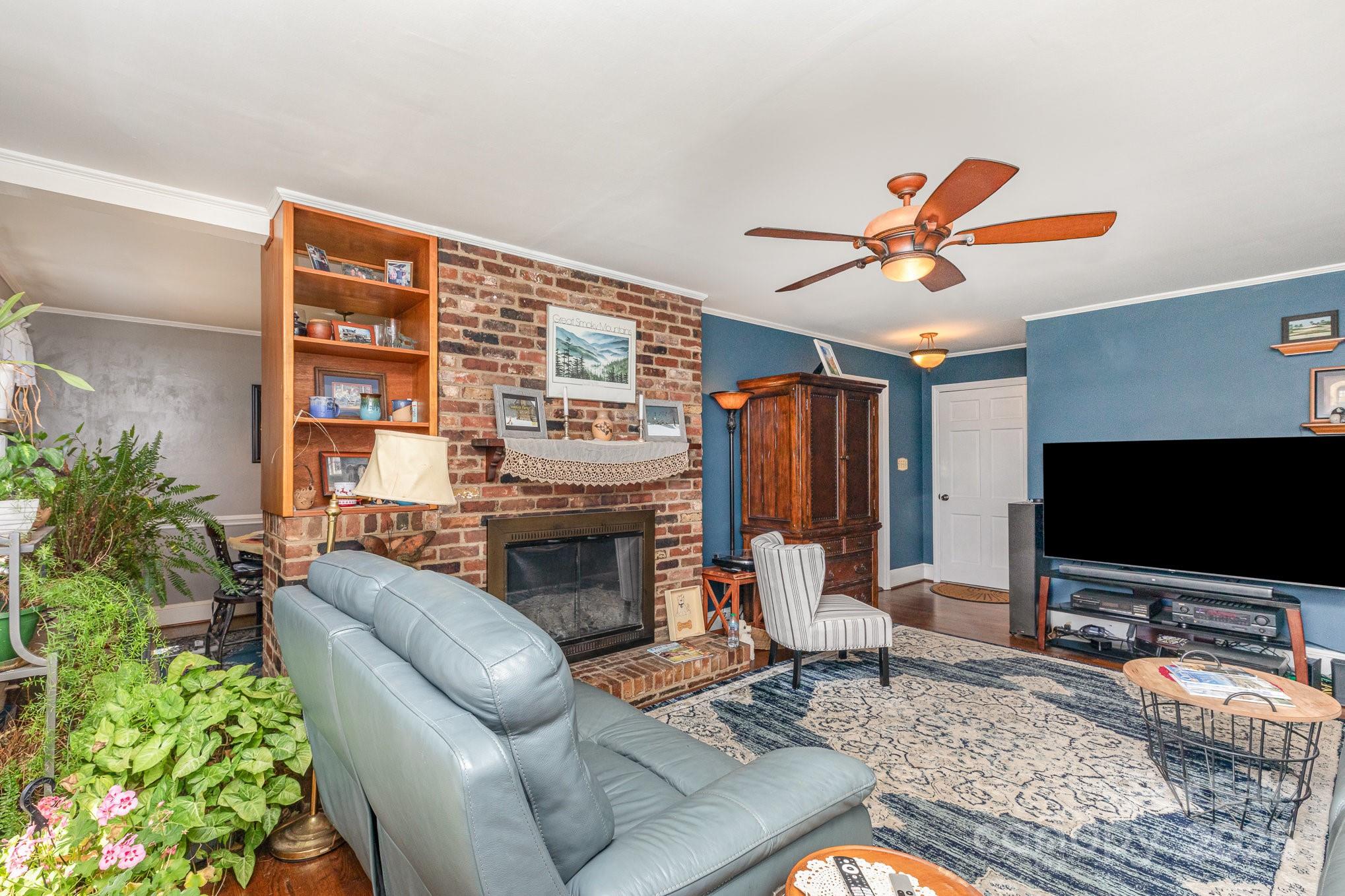 1041 Cutler Place