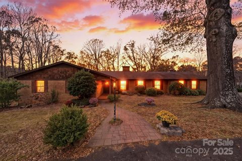 219 Settlemyre Road Morganton NC 28655