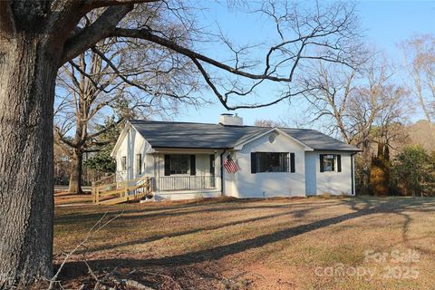8405 Fairview Road Mint Hill NC 28227