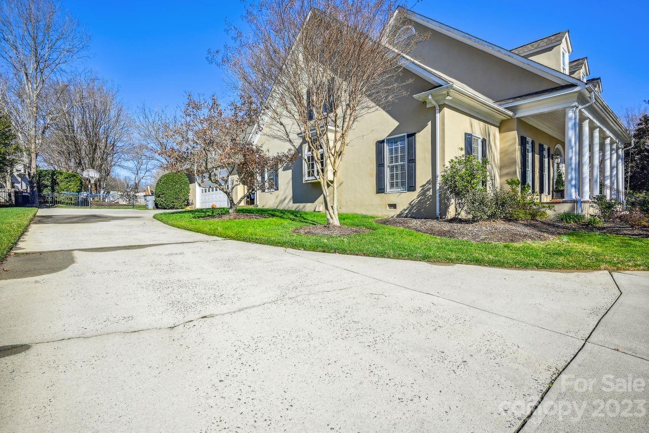 Quail Hollow - Residential