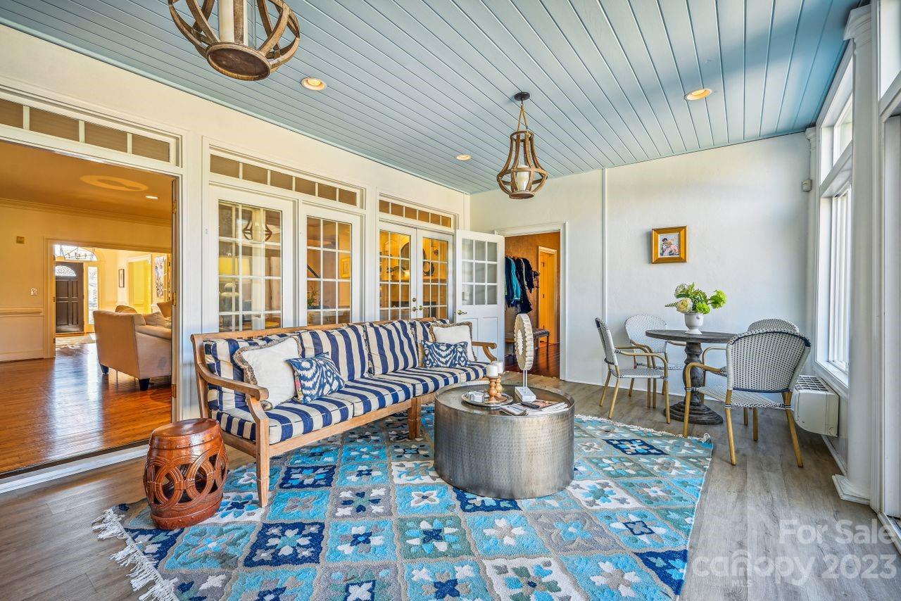 Quail Hollow - Residential