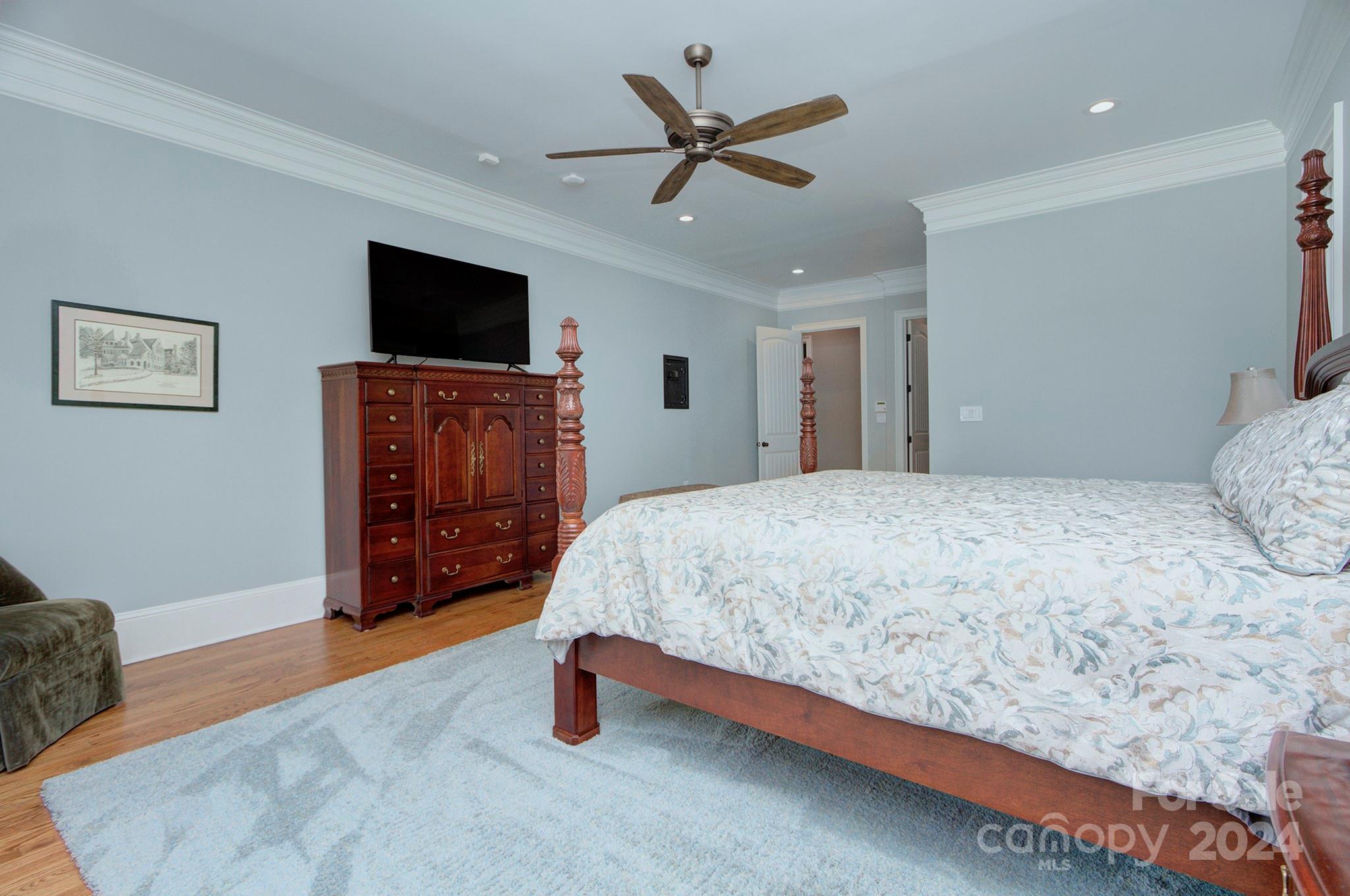 Chatelaine - Residential