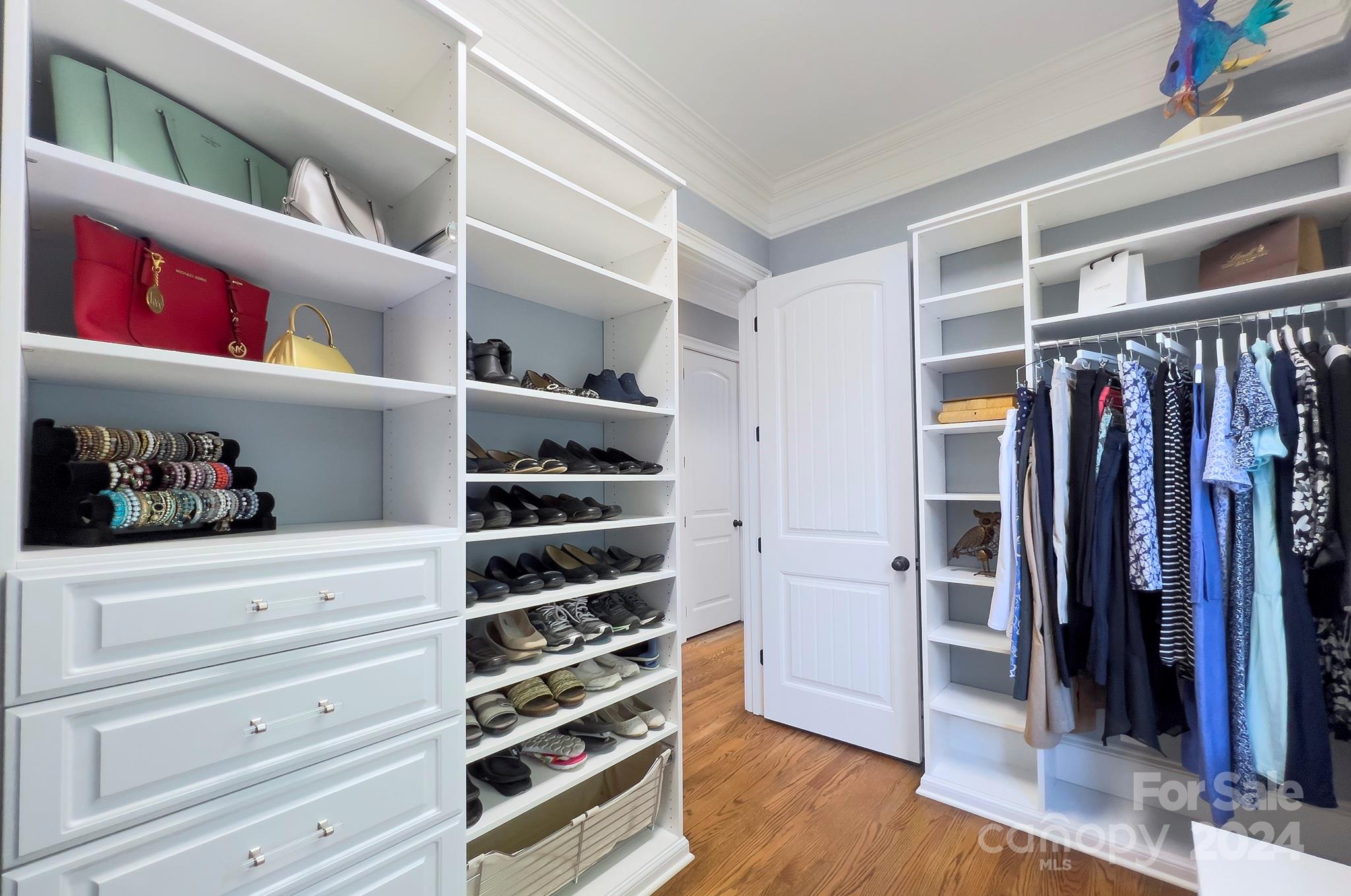 Chatelaine - Residential