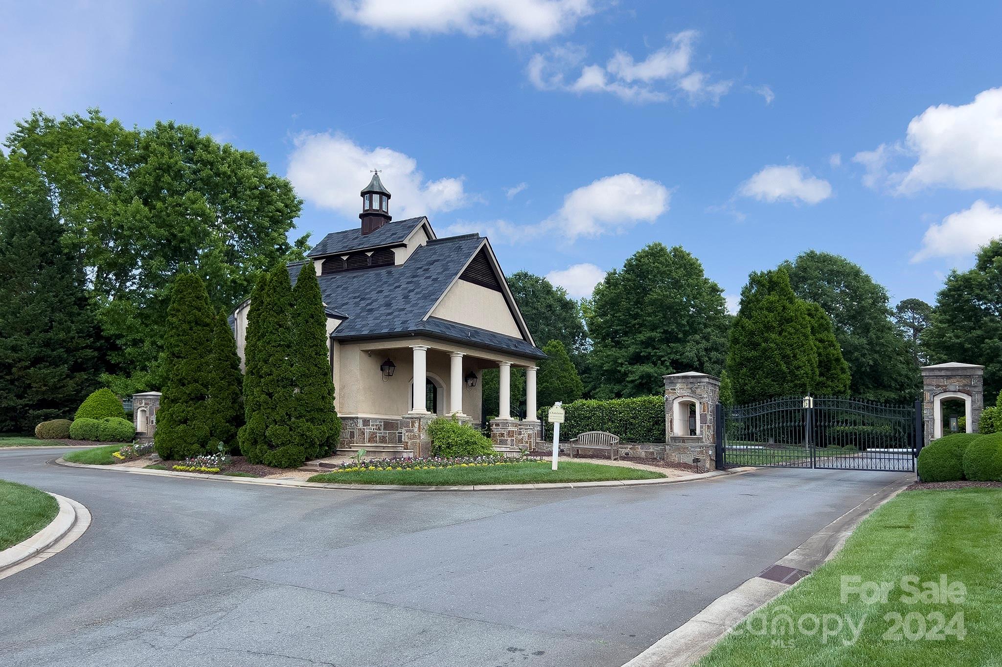 Chatelaine - Residential