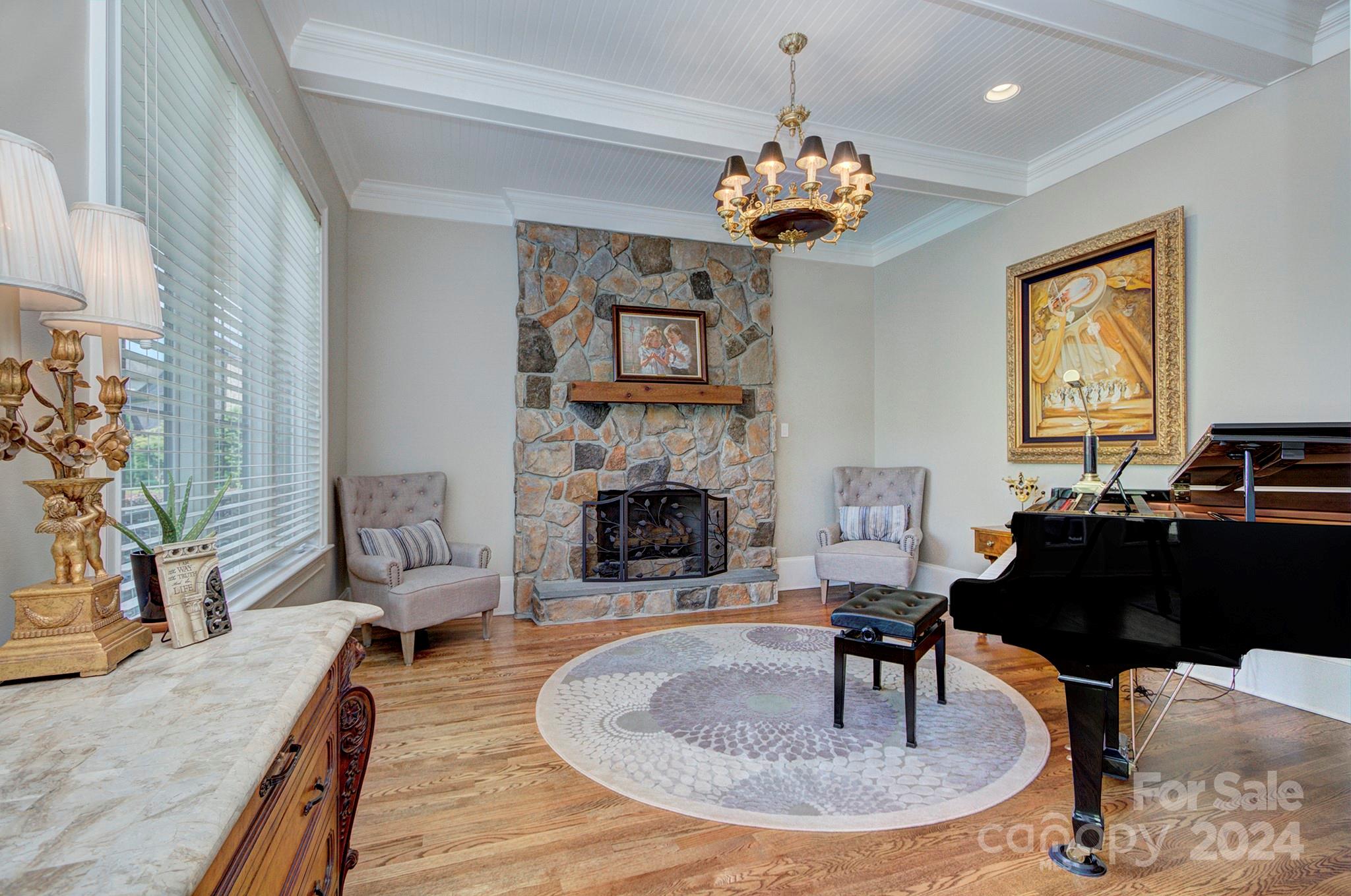 Chatelaine - Residential