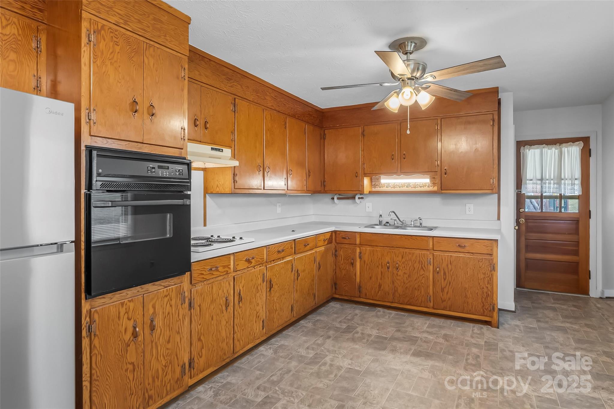 2580 Sweetbriar Circle