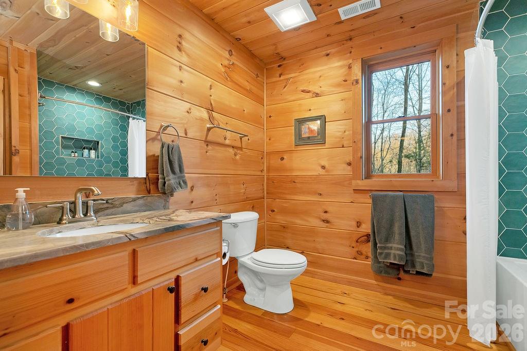 Eagle Lake - Residential