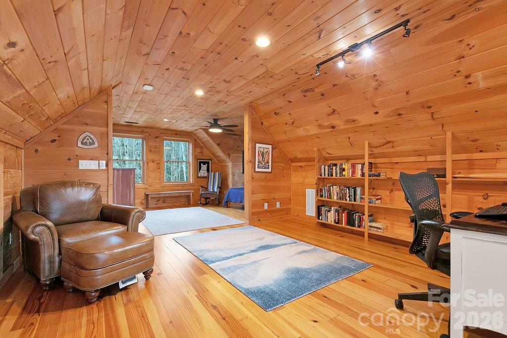 Eagle Lake - Residential