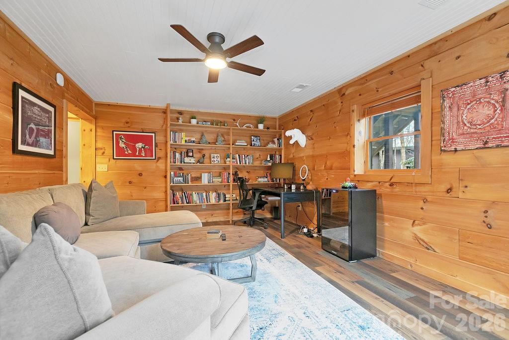 Eagle Lake - Residential