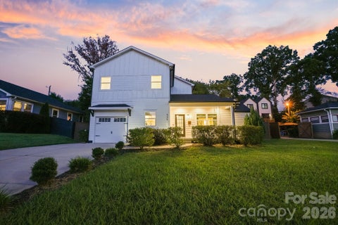Photo of 526 Seldon Drive, Charlotte, NC 28216 (MLS # 4423284)