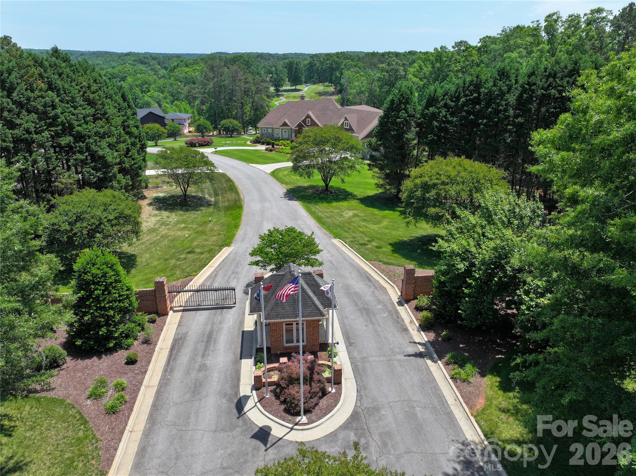 317 Broken Arrow Drive