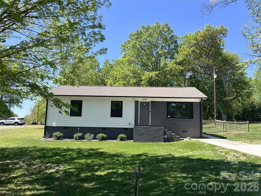 This move-in-ready, open-concept home is perfect for first-time buyers or anyone looking to downsize. The property features 3 bedrooms and 2 full bathrooms.

The house was renovated in 2024, including the HVAC system, roof, water heater, bathrooms, flooring, cabinetry, and appliances. It also offers a detached carport and a fenced-in backyard. Call to schedule your showing!