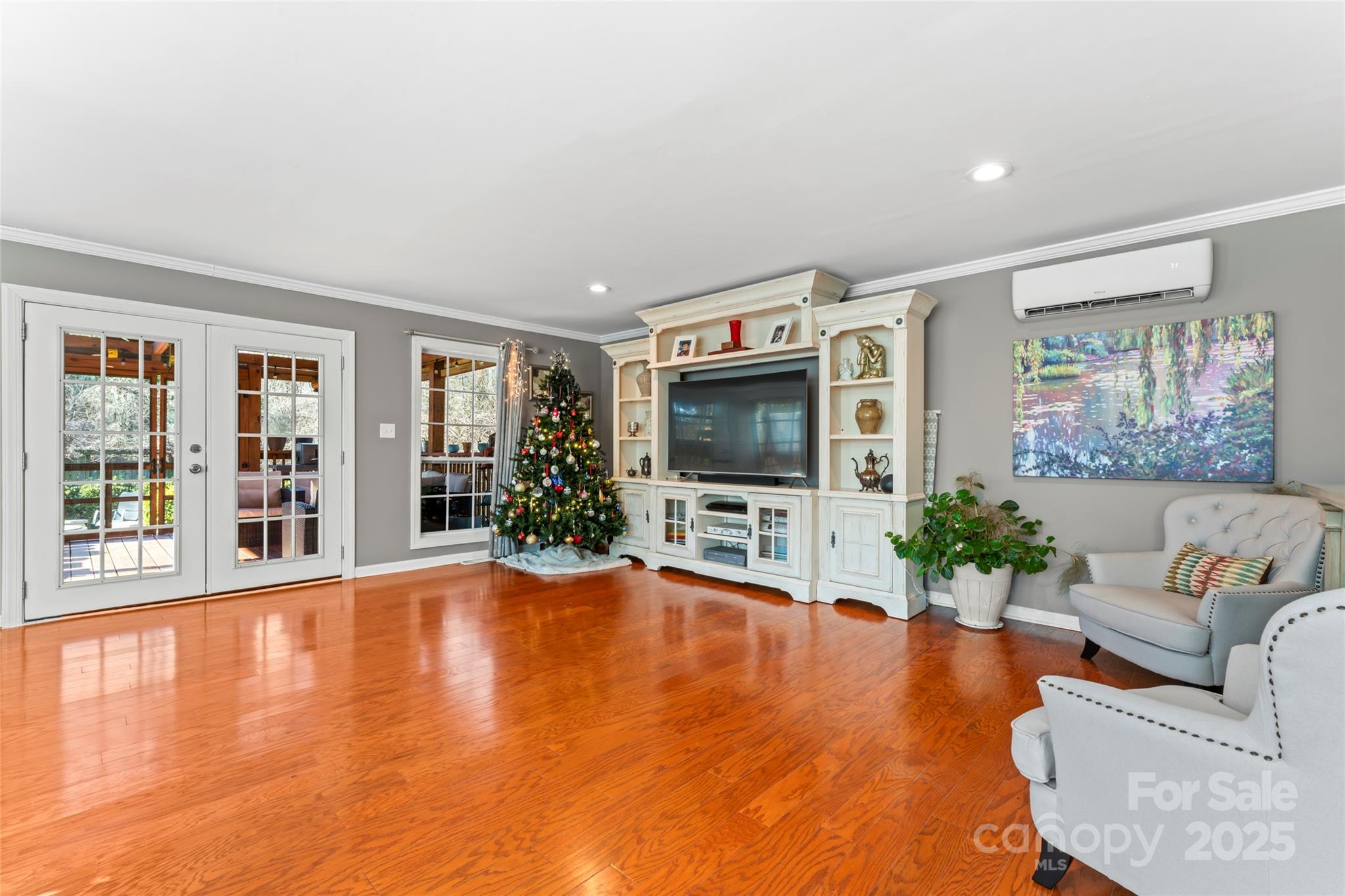 138 Wyanoke Avenue
