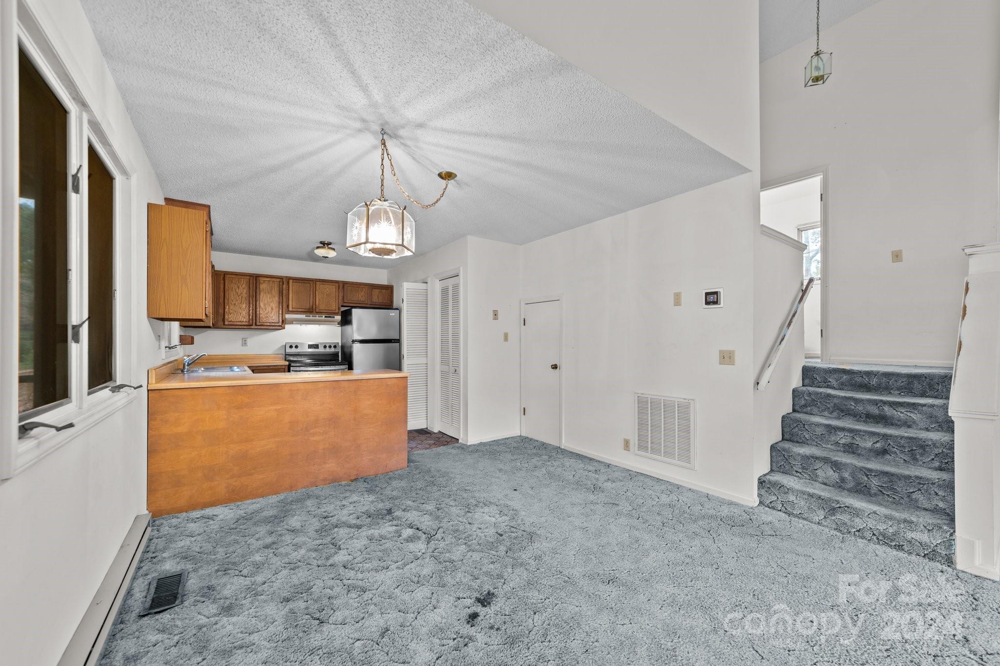 Imperial Point - Residential